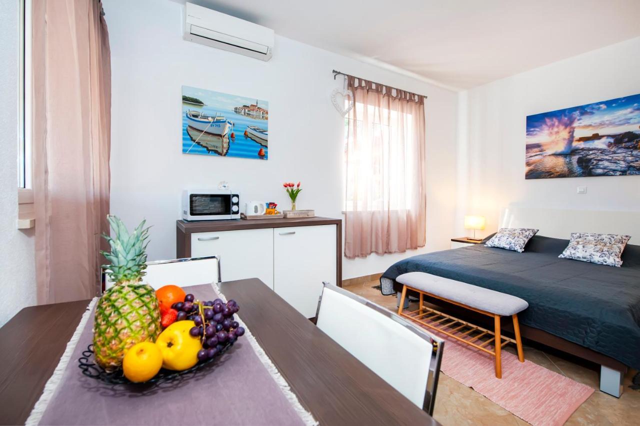 F&R Apartments Rovinj Eksteriør billede