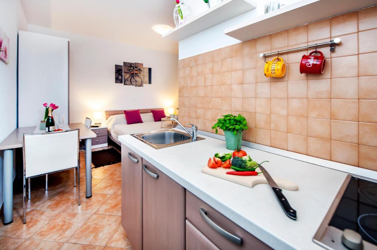 F&R Apartments Rovinj Eksteriør billede
