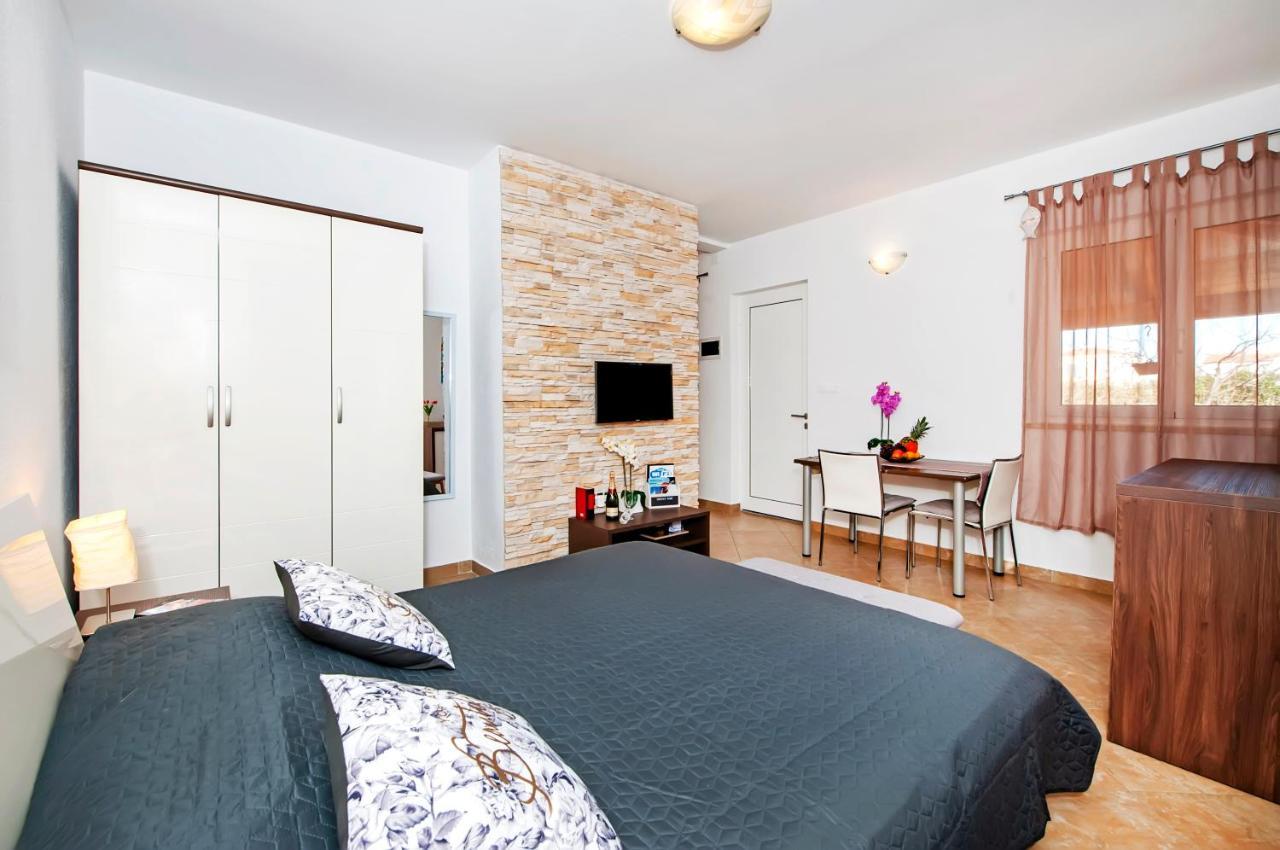 F&R Apartments Rovinj Eksteriør billede