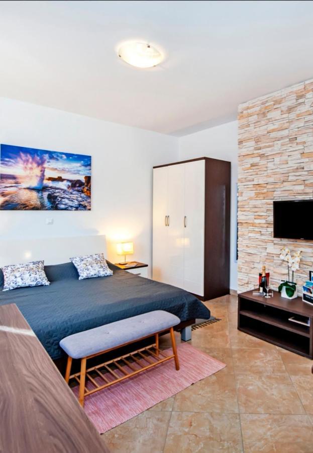 F&R Apartments Rovinj Eksteriør billede